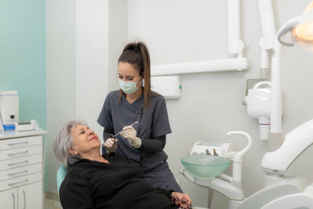 Best Emergency Tooth Extraction in Waldpt, OR